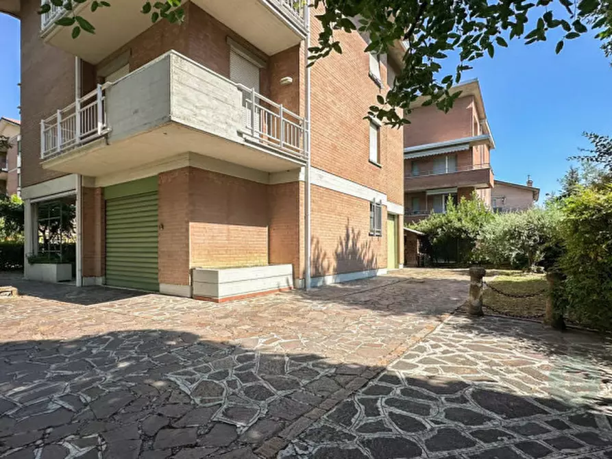 Immagine 11 di Casa bifamiliare in vendita  in Via Cuneo a Carpi