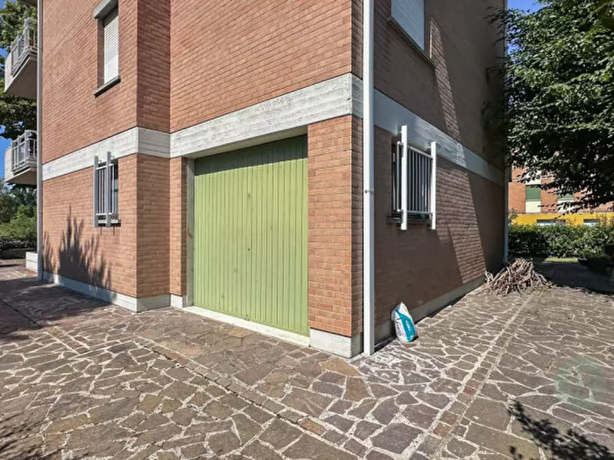 Immagine 14 di Casa bifamiliare in vendita  in Via Cuneo a Carpi