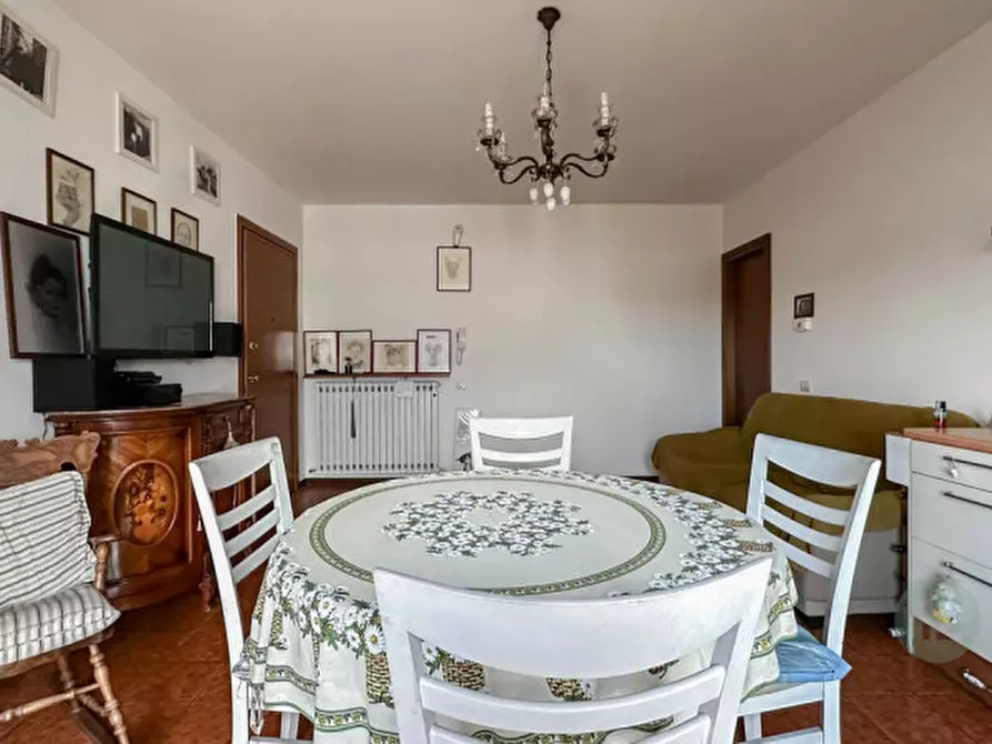 Immagine 9 di Appartamento in vendita  in via Praga 1 a Carpi