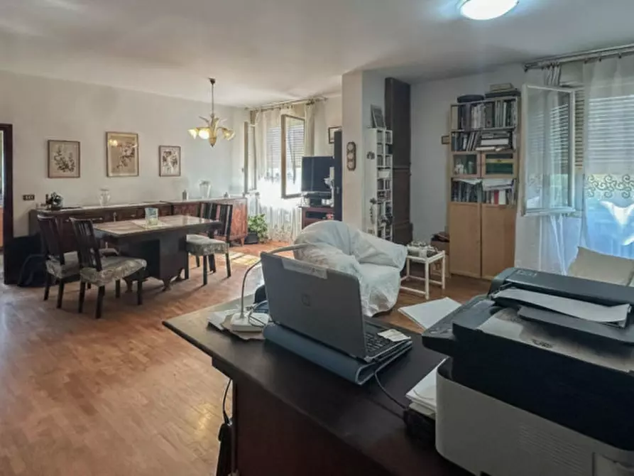 Immagine 4 di Appartamento in vendita  in Via Guernica a Carpi