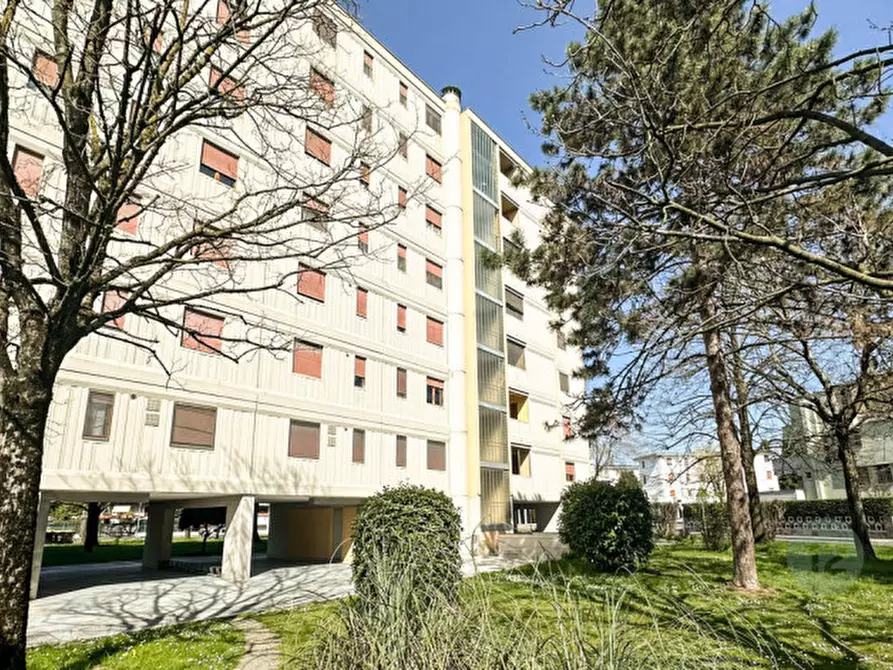 Immagine 2 di Appartamento in vendita  in via Atene 2 a Carpi