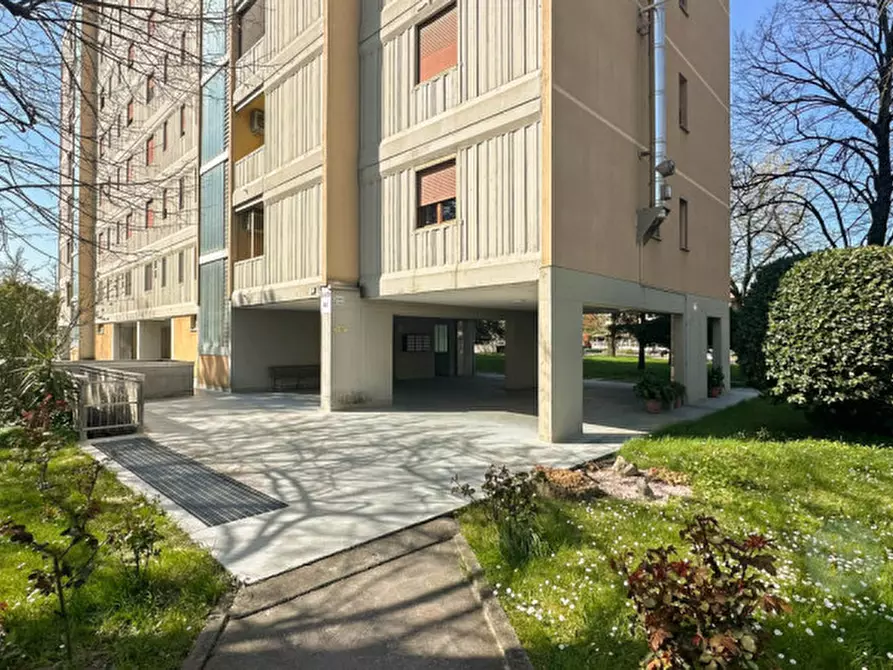 Immagine 8 di Appartamento in vendita  in via Atene 2 a Carpi