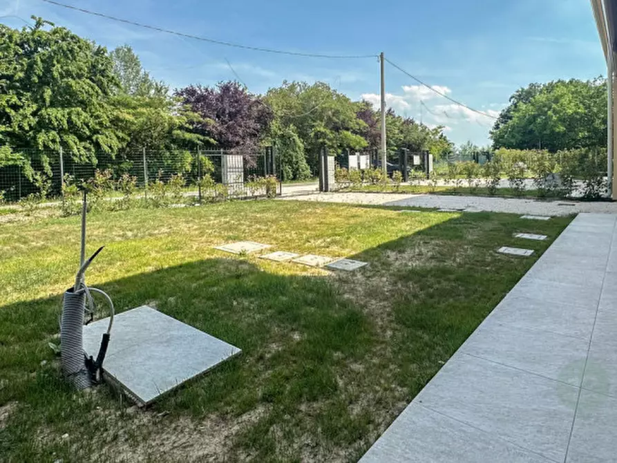 Immagine 3 di Villetta a schiera in vendita  in via Bersana a Carpi