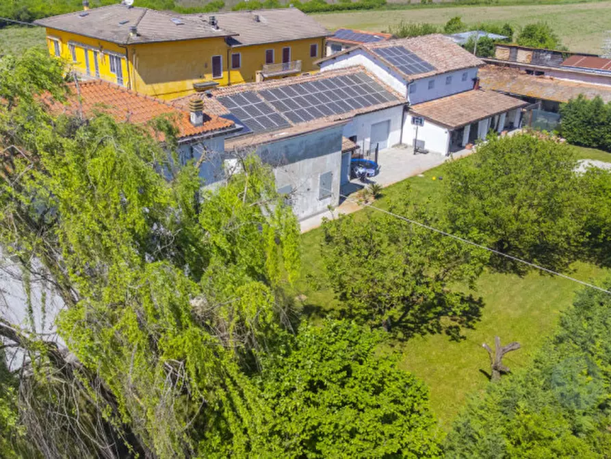 Immagine 1 di Villa in vendita  in via San Giacomo a Carpi