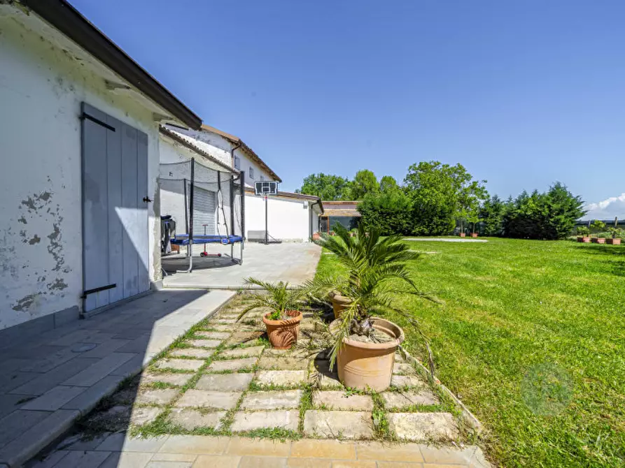 Immagine 14 di Villa in vendita  in via San Giacomo a Carpi