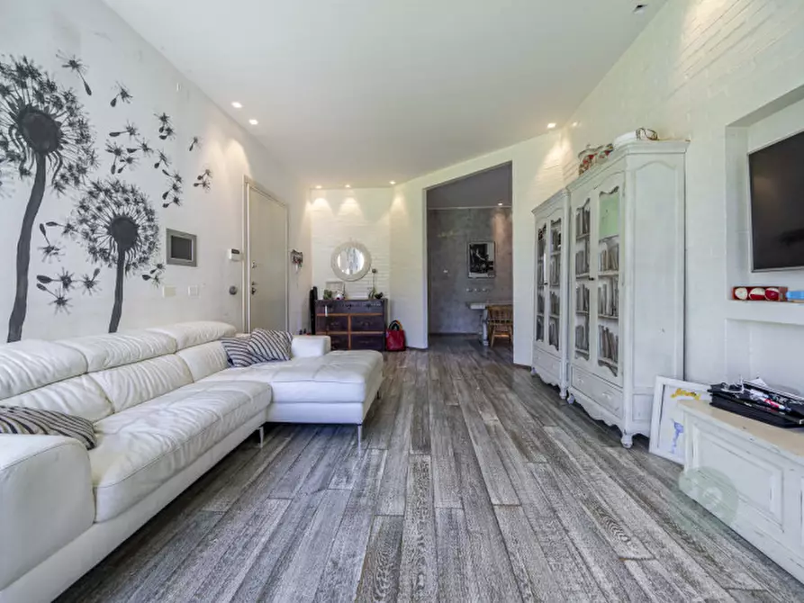 Immagine 24 di Villa in vendita  in via San Giacomo a Carpi