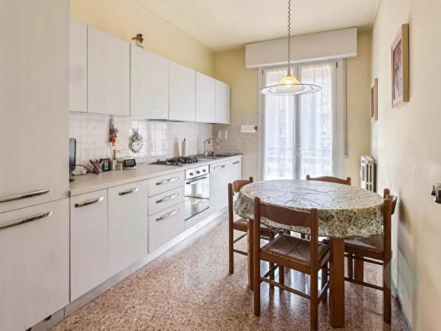 Immagine 2 di Appartamento in vendita  in via Giovanni Pascoli 12 a Carpi