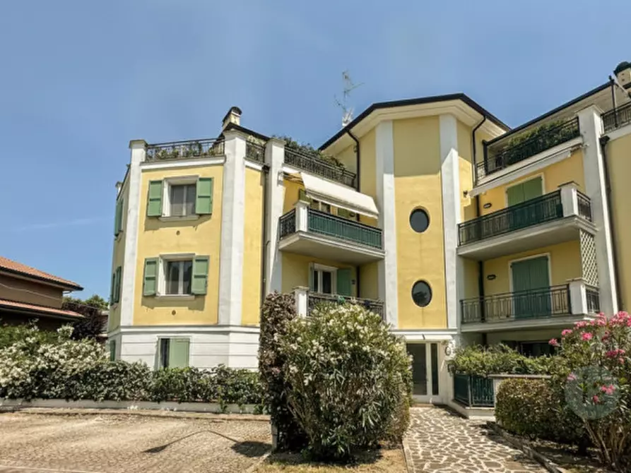 Immagine 30 di Appartamento in vendita  in Via dell'Uva 11 a Carpi