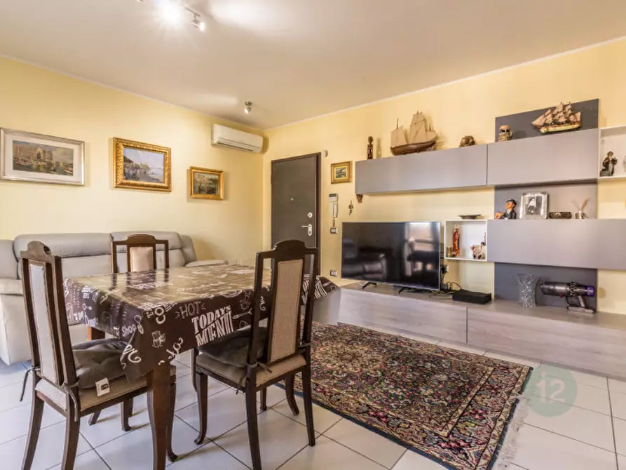 Immagine 5 di Appartamento in vendita  in via Ferruccio Parri a Carpi