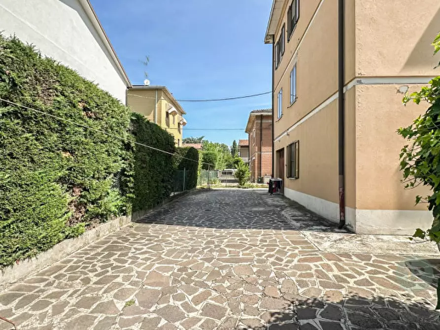 Immagine 5 di Casa trifamiliare in vendita  in via Chiesa di Santa Croce 30 a Carpi
