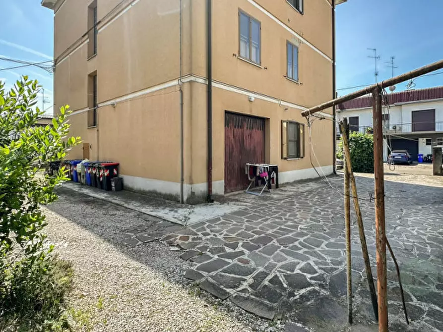 Immagine 7 di Casa trifamiliare in vendita  in via Chiesa di Santa Croce 30 a Carpi