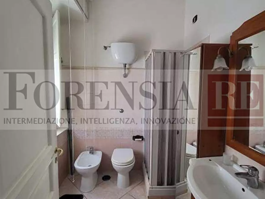 Immagine 13 di Appartamento in vendita  in Viale Medaglie d'Oro, 5 a Caserta