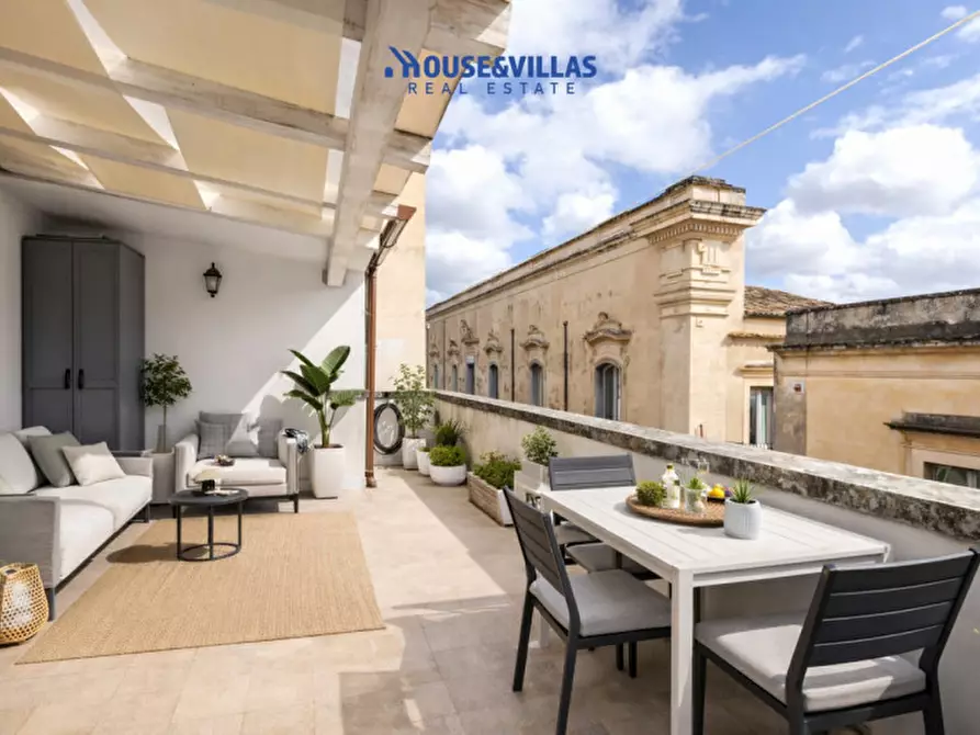 Immagine 1 di Casa indipendente in vendita  in Via Silvio Spaventa a Noto