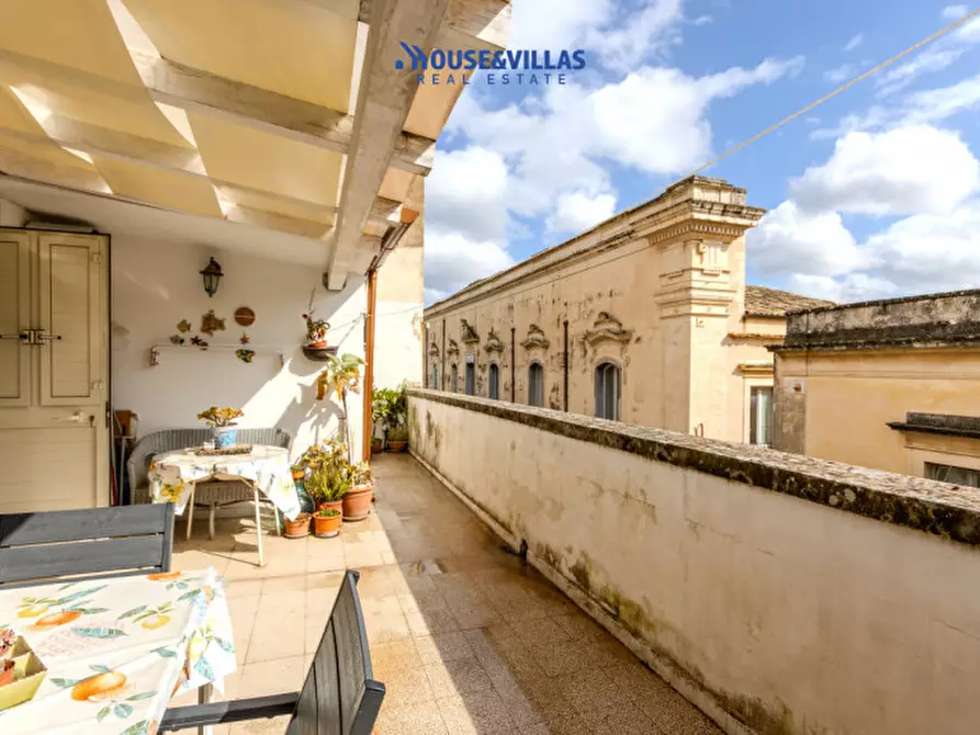 Immagine 2 di Casa indipendente in vendita  in Via Silvio Spaventa a Noto