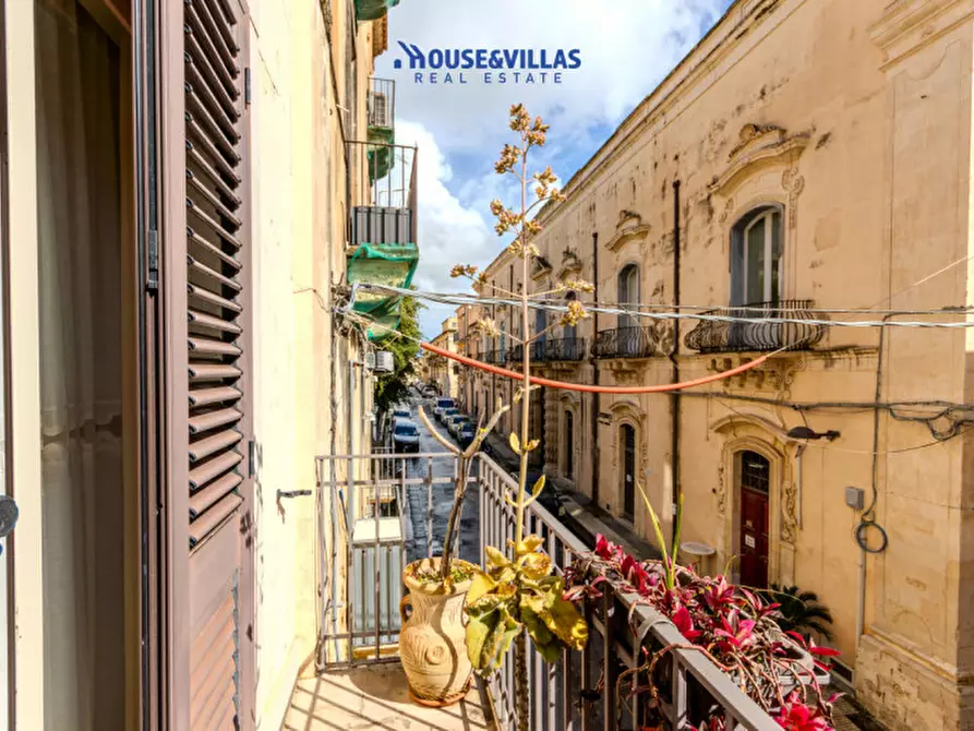 Immagine 20 di Casa indipendente in vendita  in Via Silvio Spaventa a Noto