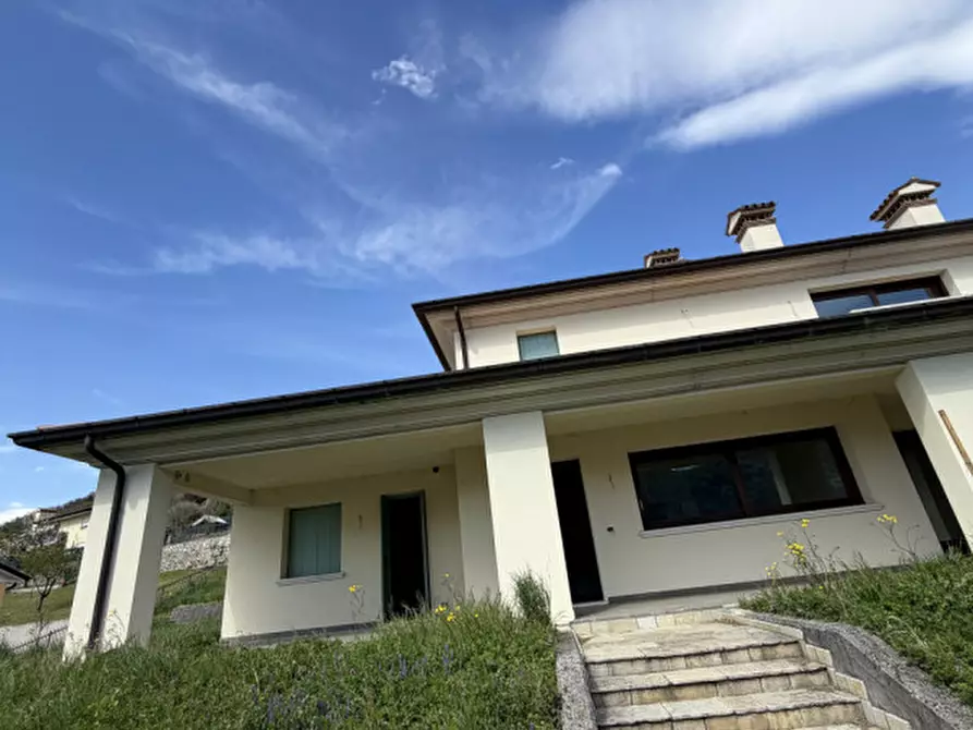 Immagine 5 di Casa bifamiliare in vendita  in Via degli Alpini a Tarzo
