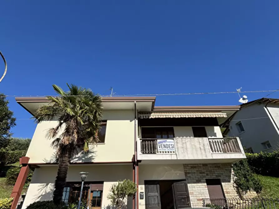 Immagine 1 di Casa indipendente in vendita  in Via Rindola Alta n. 15 a Vittorio Veneto