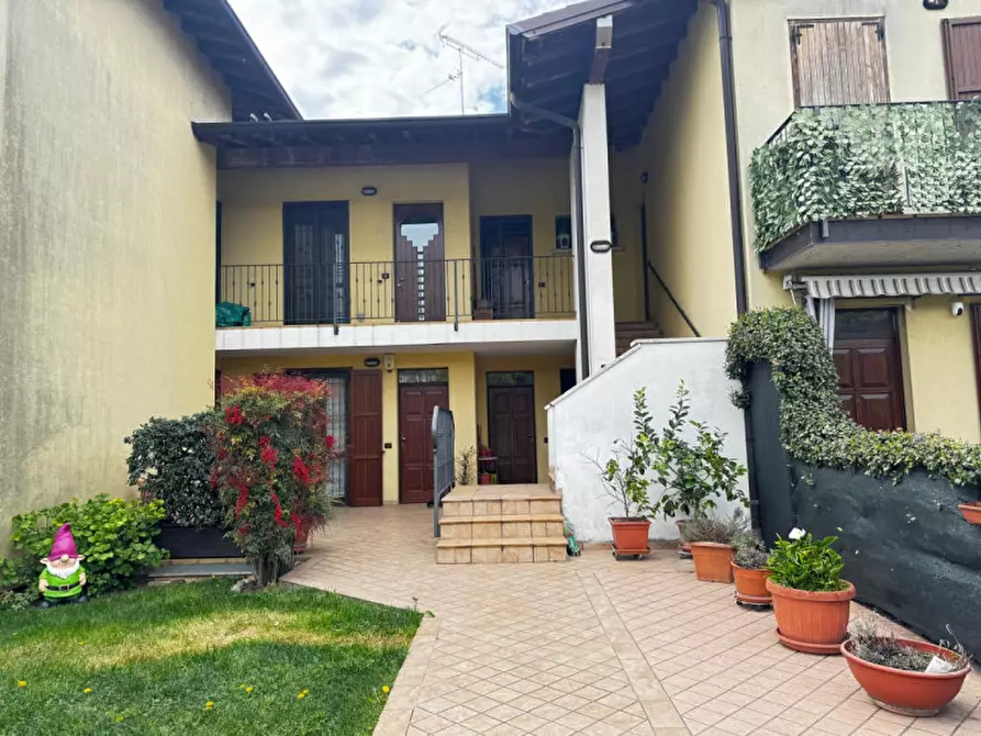 Immagine 1 di Appartamento in vendita  in Via Guglielmo Marconi 166 a Montichiari