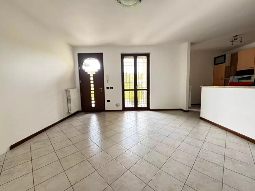 Immagine 5 di Appartamento in vendita  in Via Guglielmo Marconi 166 a Montichiari