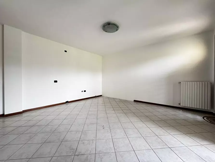 Immagine 9 di Appartamento in vendita  in Via Guglielmo Marconi 166 a Montichiari