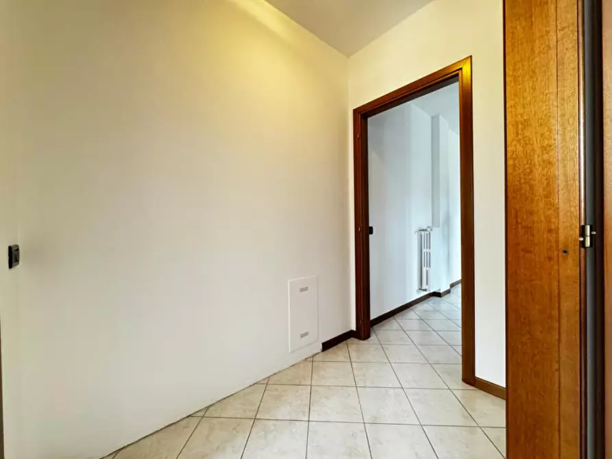 Immagine 14 di Appartamento in vendita  in Via Guglielmo Marconi 166 a Montichiari