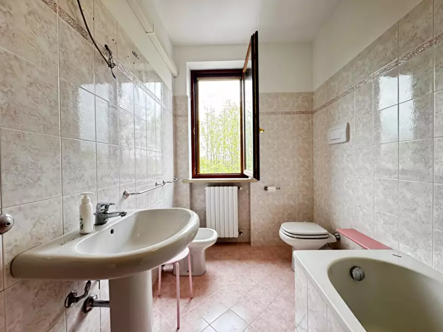 Immagine 20 di Appartamento in vendita  in Via Guglielmo Marconi 166 a Montichiari