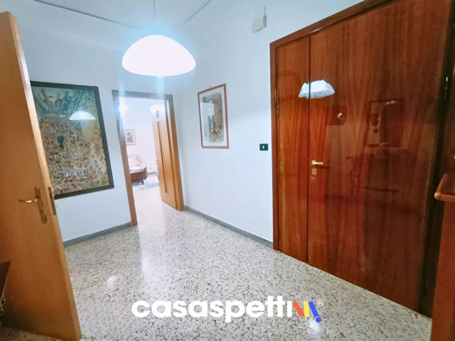 Immagine 2 di Appartamento in vendita  in Via Antonio Barone, 12 a Salerno