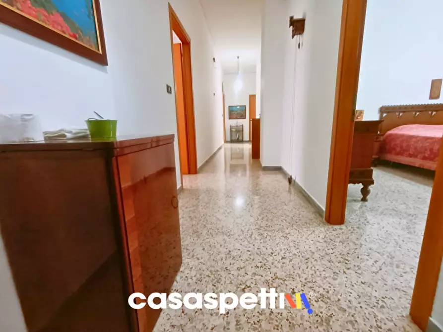 Immagine 15 di Appartamento in vendita  in Via Antonio Barone, 12 a Salerno