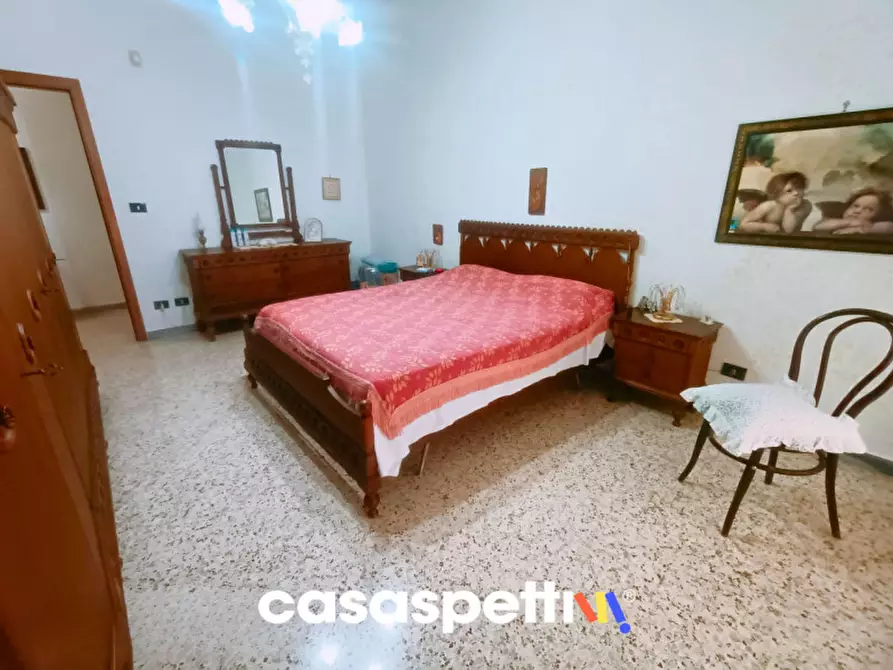 Immagine 22 di Appartamento in vendita  in Via Antonio Barone, 12 a Salerno