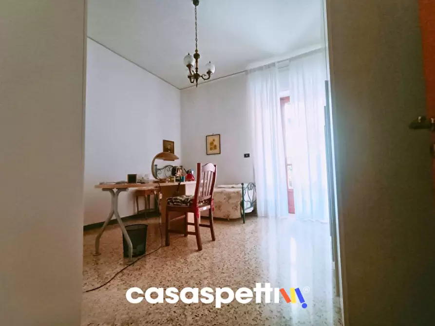 Immagine 25 di Appartamento in vendita  in Via Antonio Barone, 12 a Salerno