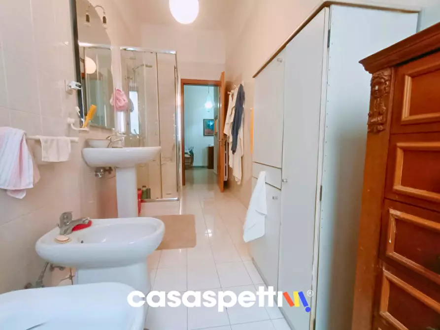 Immagine 28 di Appartamento in vendita  in Via Antonio Barone, 12 a Salerno