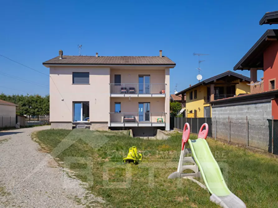 Immagine 36 di Casa bifamiliare in vendita  in Via Raffaello Sanzio 17 a Bellinzago Novarese
