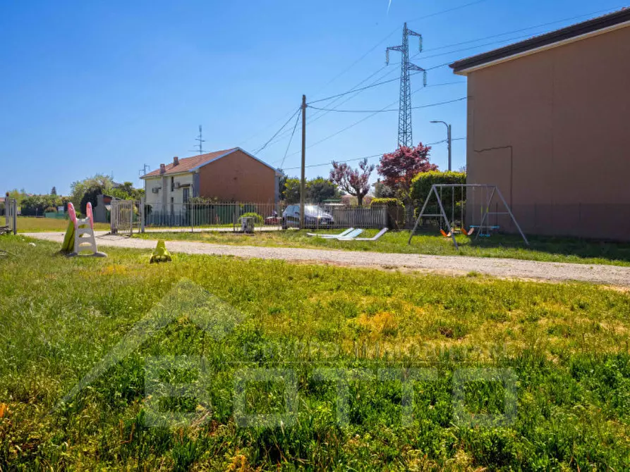 Immagine 37 di Casa bifamiliare in vendita  in Via Raffaello Sanzio 17 a Bellinzago Novarese
