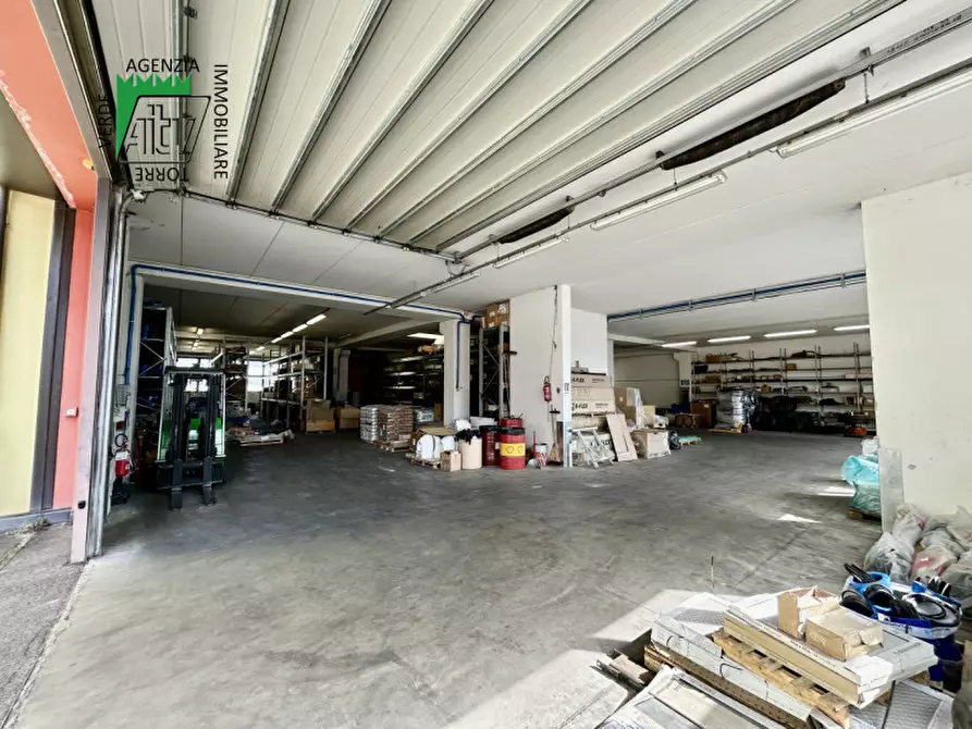 Immagine 2 di Capannone industriale in vendita  a Cles