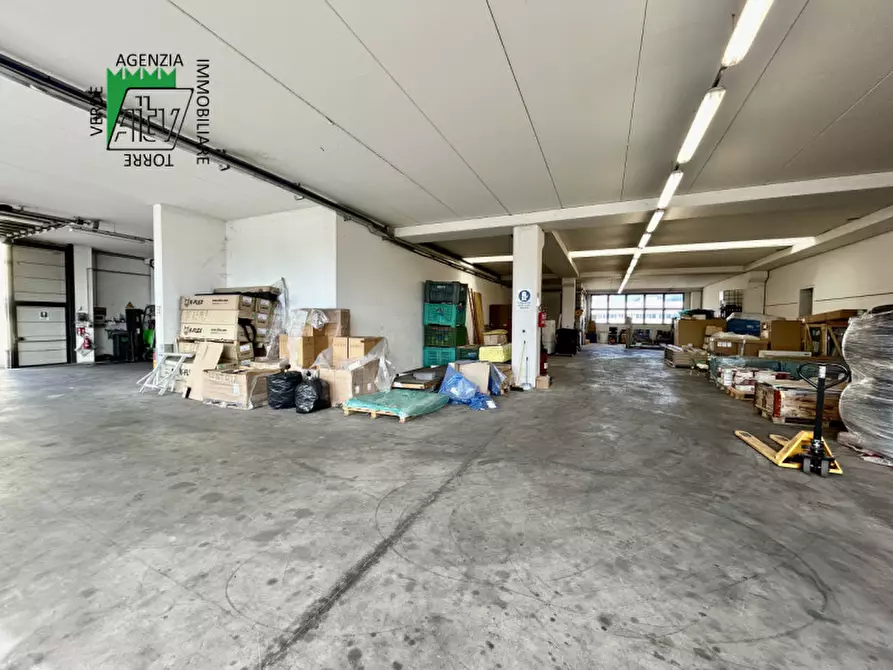 Immagine 9 di Capannone industriale in vendita  a Cles