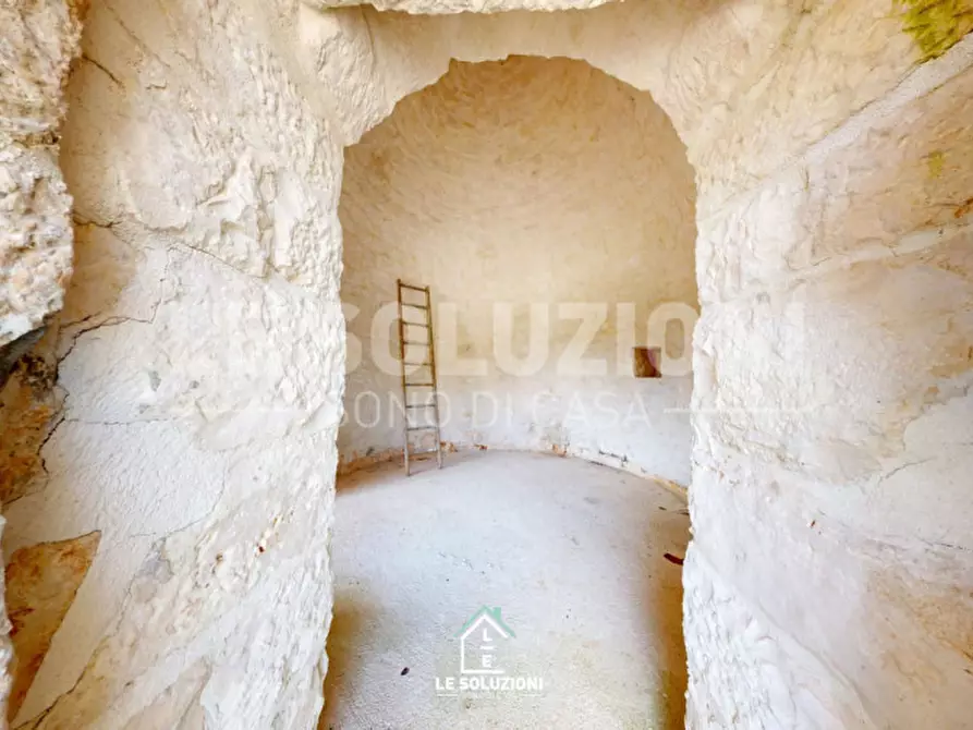 Immagine 4 di Magazzino in vendita  in strada comunale foggiali a Castellana Grotte