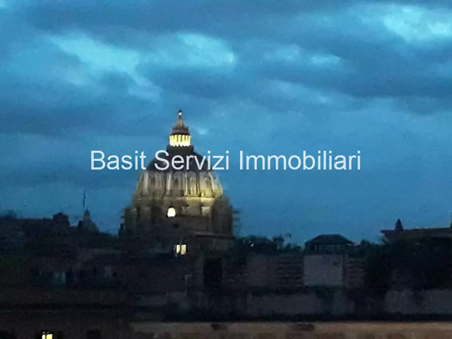 Immagine 2 di Appartamento in vendita  in Viale Vaticano a Roma