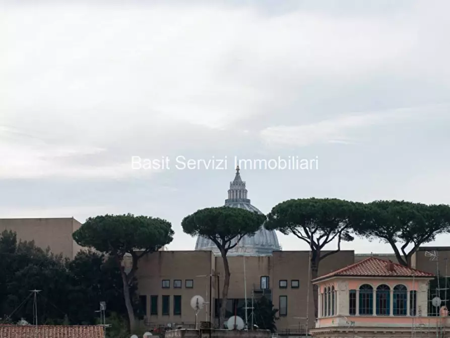 Immagine 3 di Appartamento in vendita  in Viale Vaticano a Roma