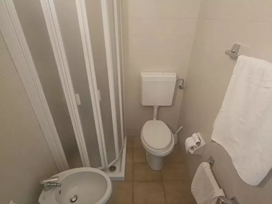 Immagine 28 di Appartamento in affitto  a Rimini