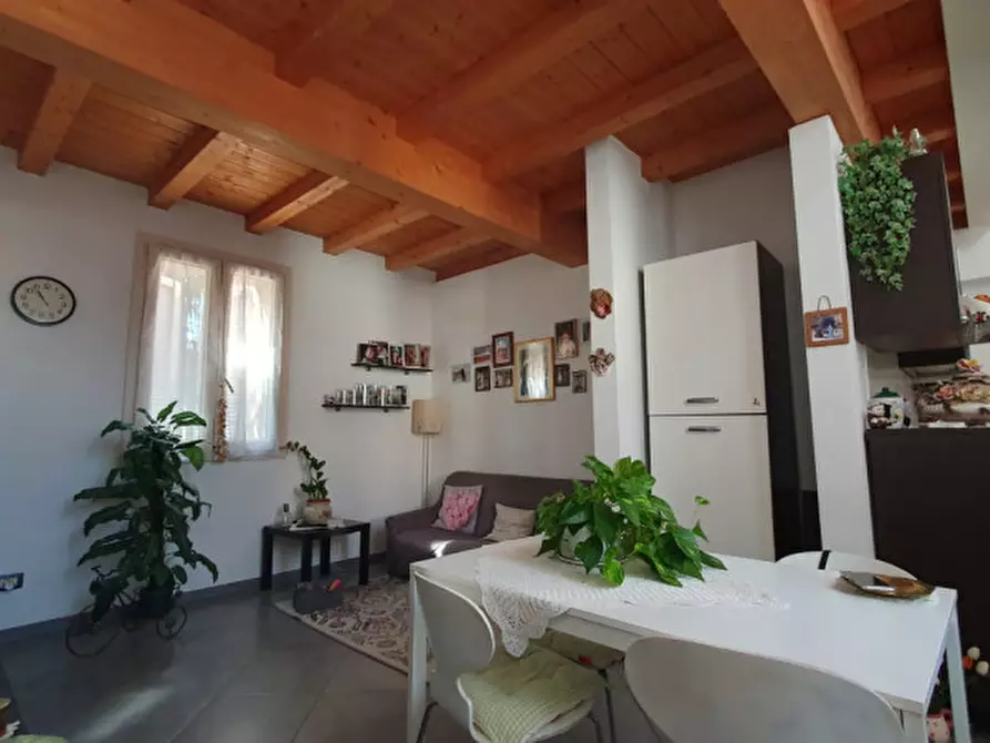 Immagine 2 di Appartamento in vendita  in Via Volturno a Mirandola