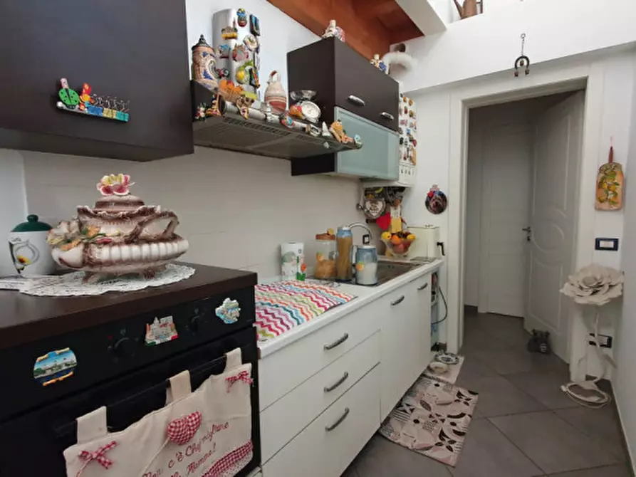 Immagine 4 di Appartamento in vendita  in Via Volturno a Mirandola