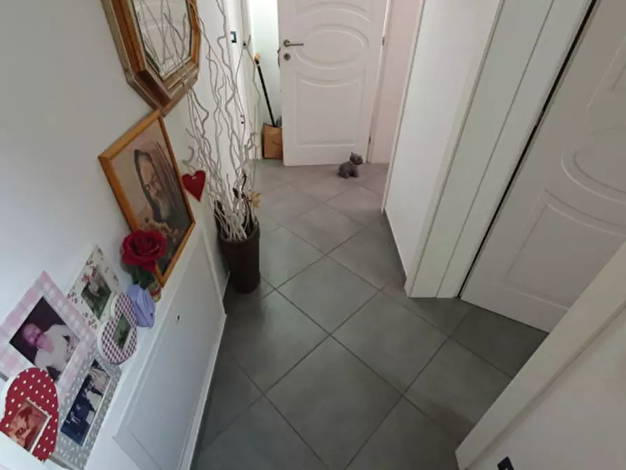 Immagine 6 di Appartamento in vendita  in Via Volturno a Mirandola