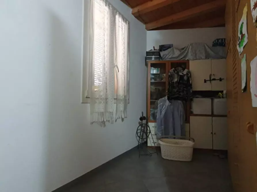 Immagine 9 di Appartamento in vendita  in Via Volturno a Mirandola