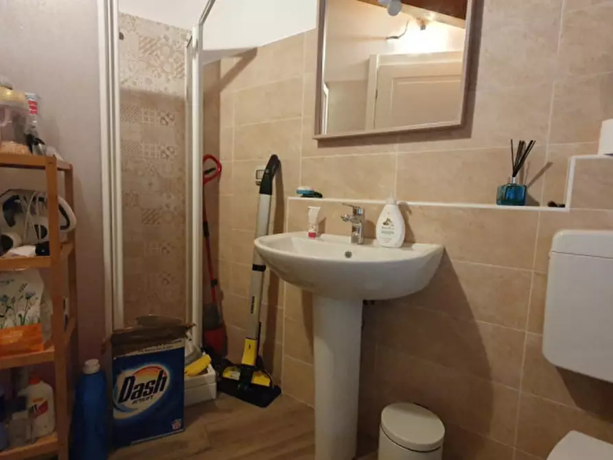 Immagine 31 di Appartamento in vendita  in Via Volturno a Mirandola