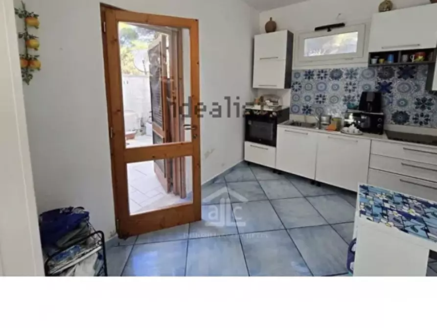 Immagine 11 di Villa in vendita  in San Cataldo a Vernole