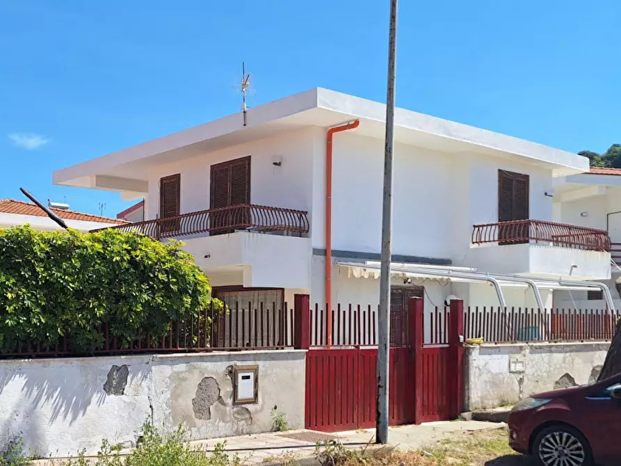 Immagine 2 di Villa in vendita  in Traversa I di Via Cucinotti, 98040 Rometta Marea ME, Italia a Rometta