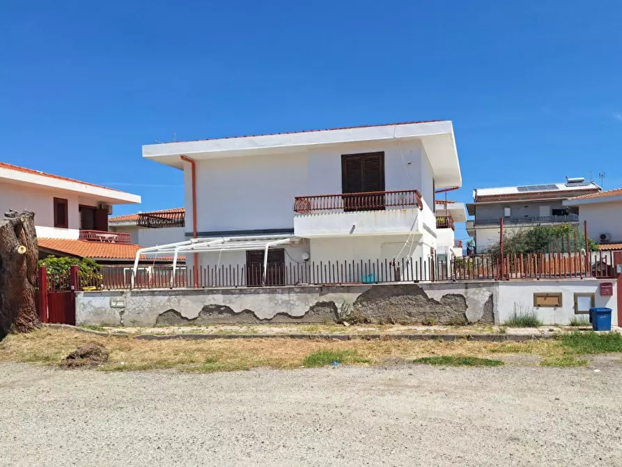 Immagine 4 di Villa in vendita  in Traversa I di Via Cucinotti, 98040 Rometta Marea ME, Italia a Rometta