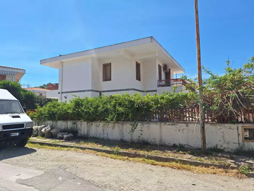 Immagine 7 di Villa in vendita  in Traversa I di Via Cucinotti, 98040 Rometta Marea ME, Italia a Rometta