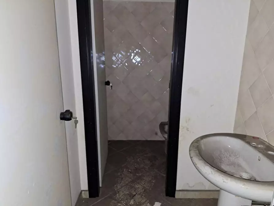 Immagine 8 di Ufficio in vendita  in Via del Bersagliere, 79, 90143 Palermo PA, Italia a Palermo