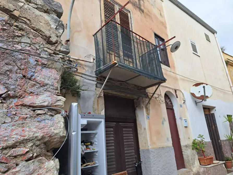 Immagine 1 di Appartamento in vendita  in Via Roma, 120, 90040 San Cipirello PA, Italia a San Cipirello